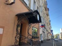 кованые навесы крыльца