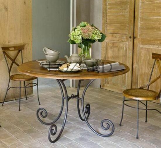 кованый стол и стулья