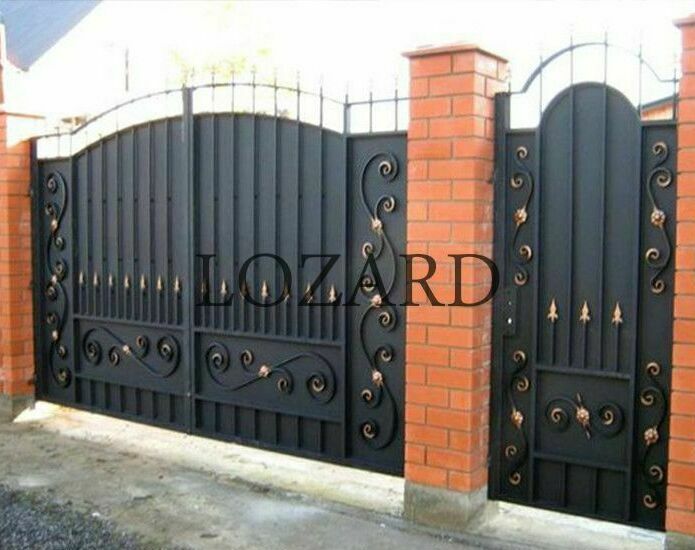кованые ворота с калиткой