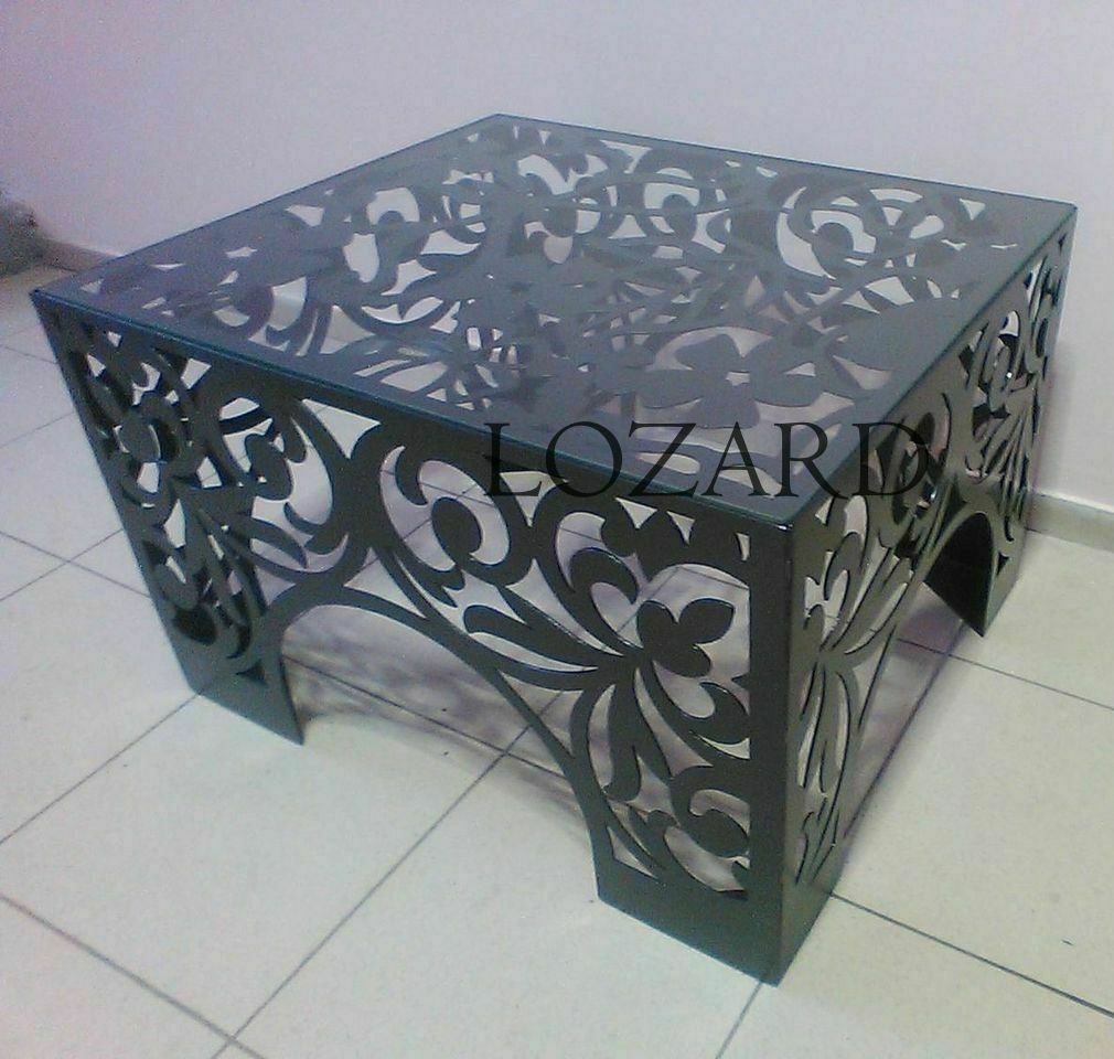 Кованый прикроватный столик