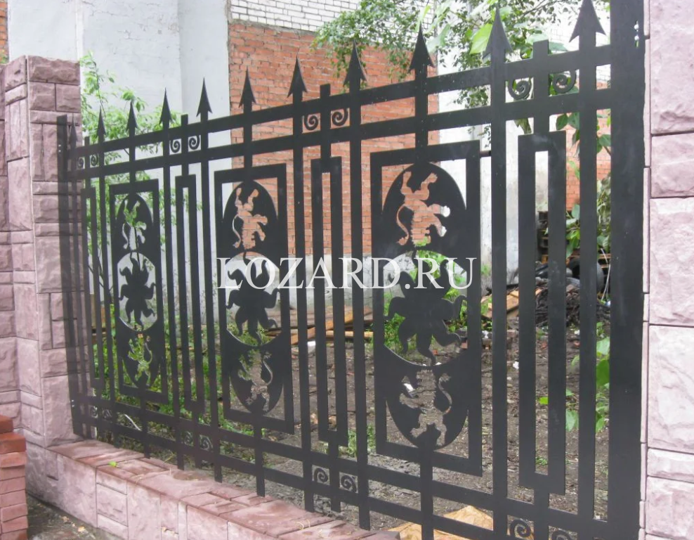 кованые заборы дома