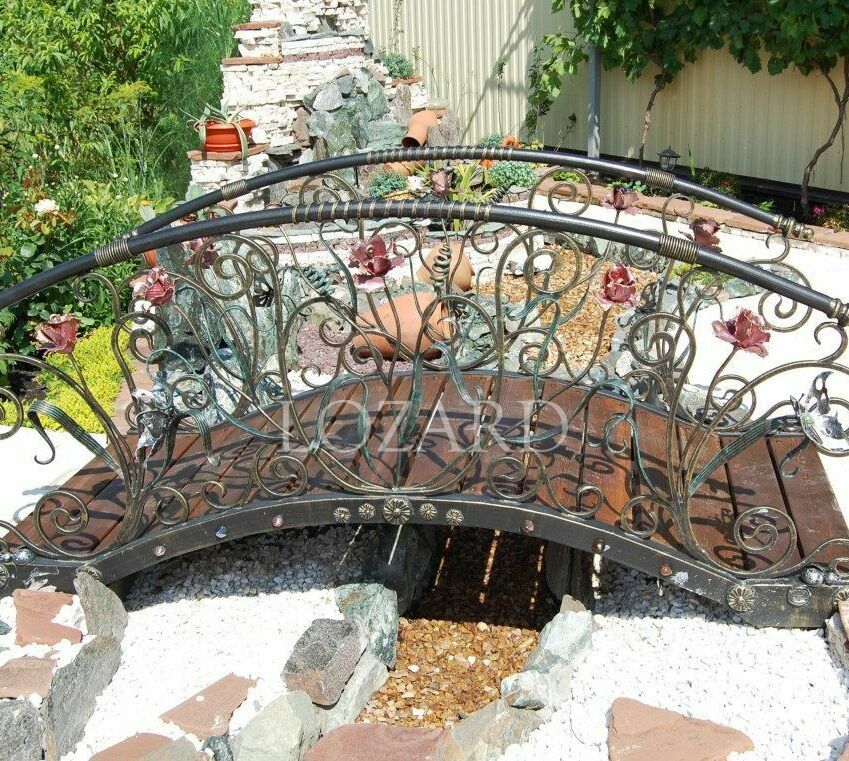 кованый мостик для сада