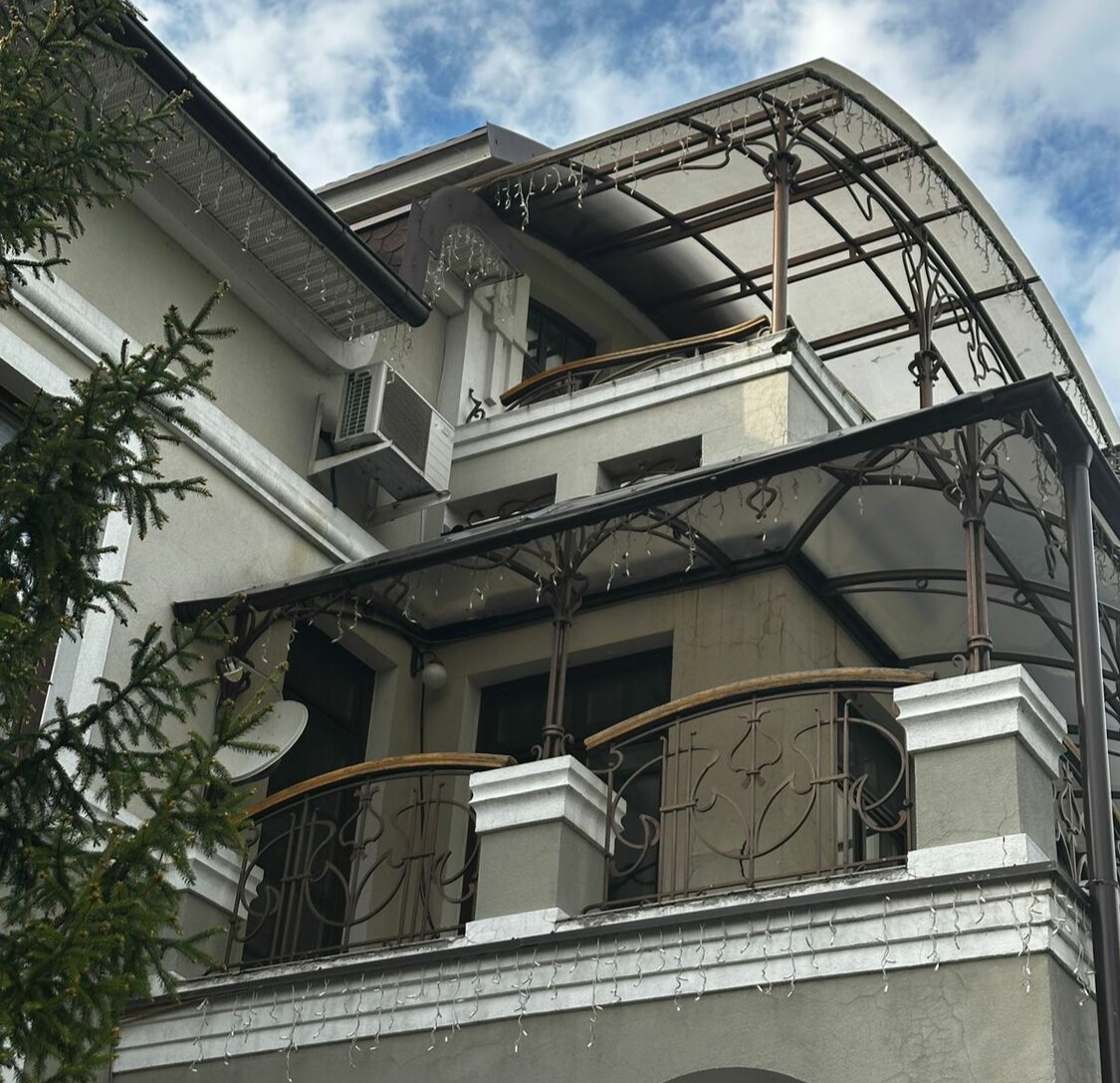 балконные перила